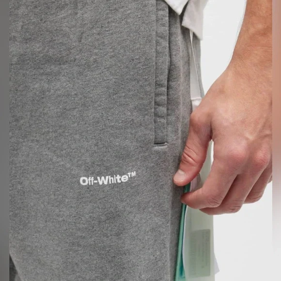 OFF-WHITE Diagonal Wave Outline Sweat Shorts